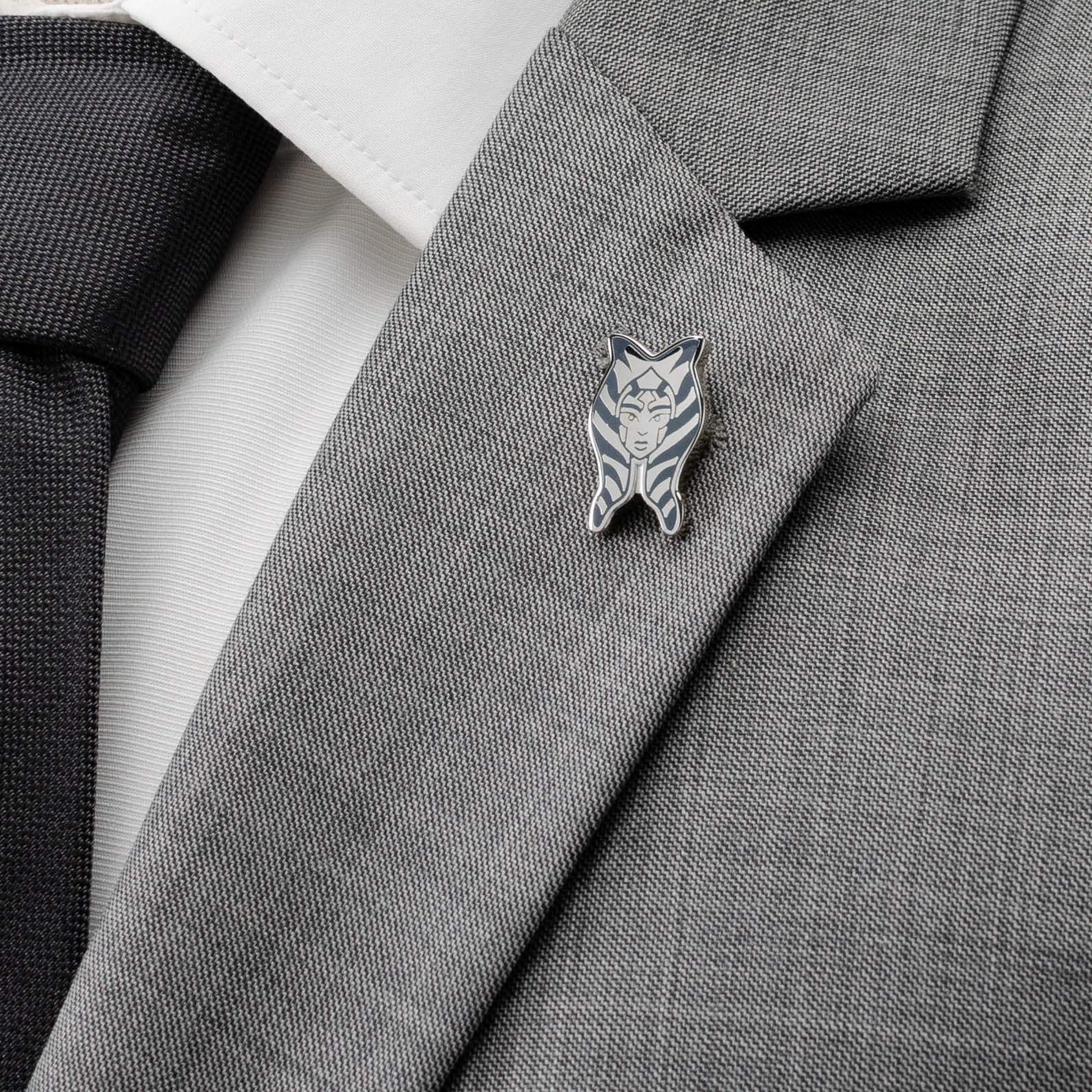 Star Wars Ahsoka Lapel Pin - Cufflinks.com - Flyclothing LLC