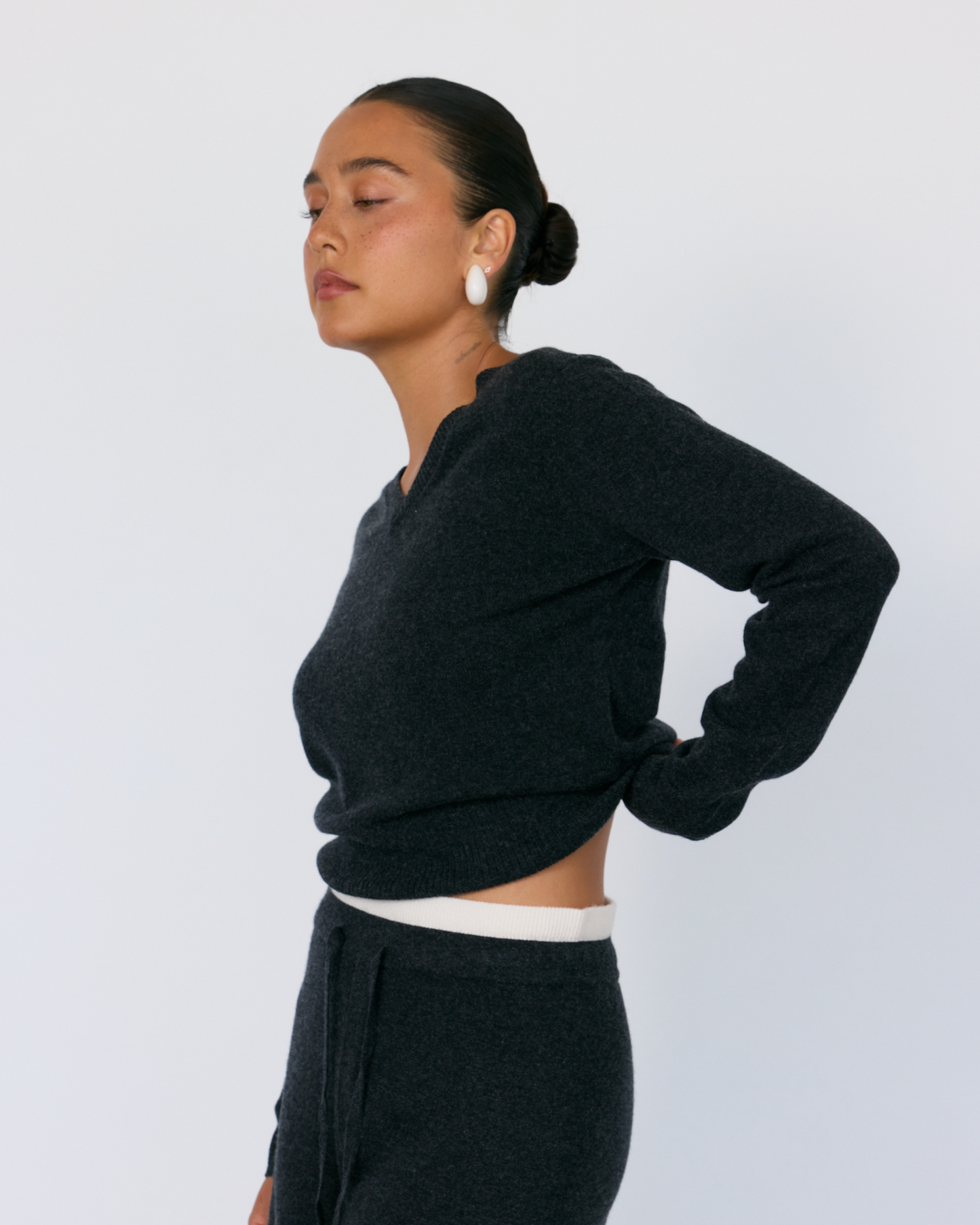 Tove V-Neck Sweater - Artless Forever - Flyclothing LLC