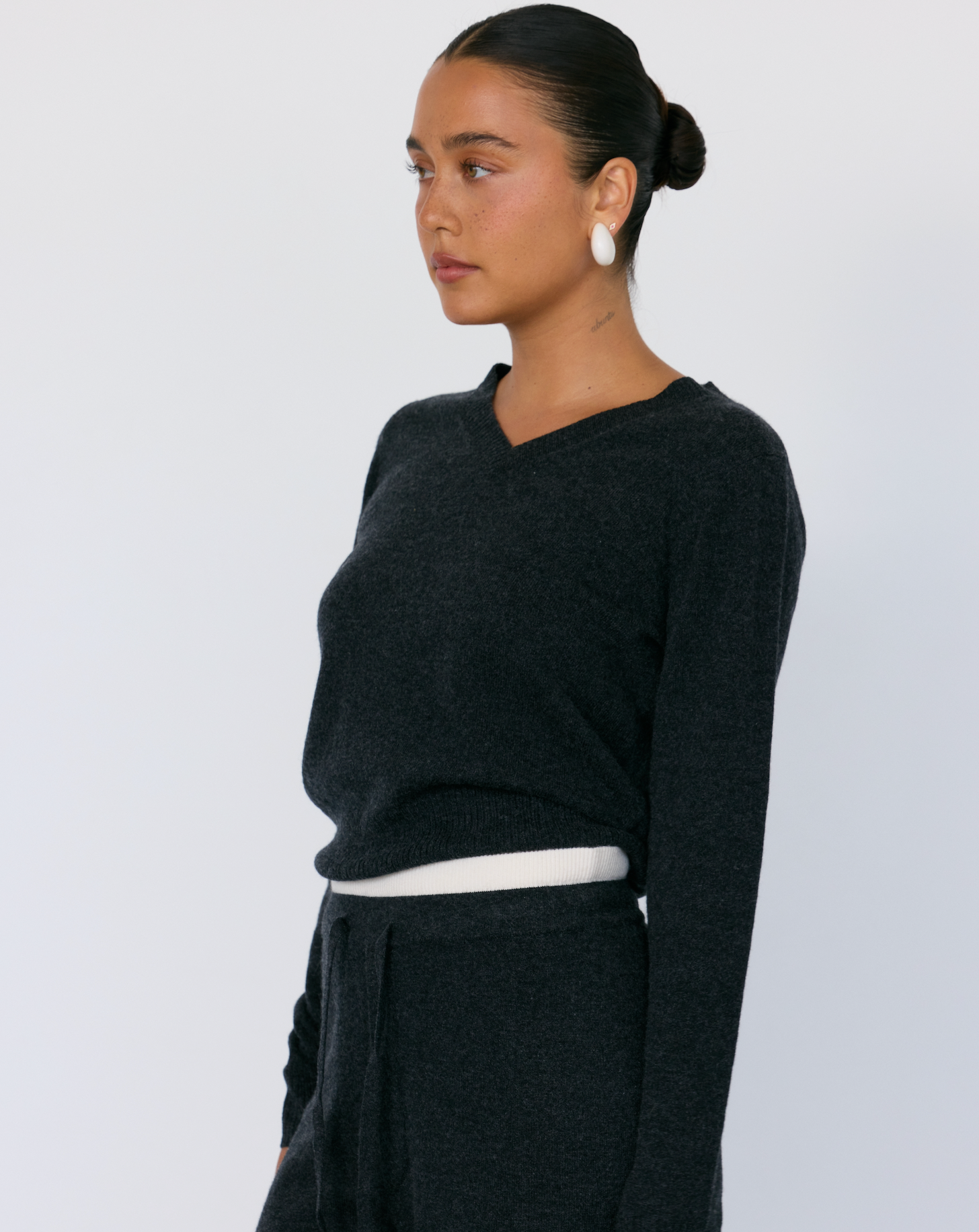 Tove V-Neck Sweater - Artless Forever - Flyclothing LLC
