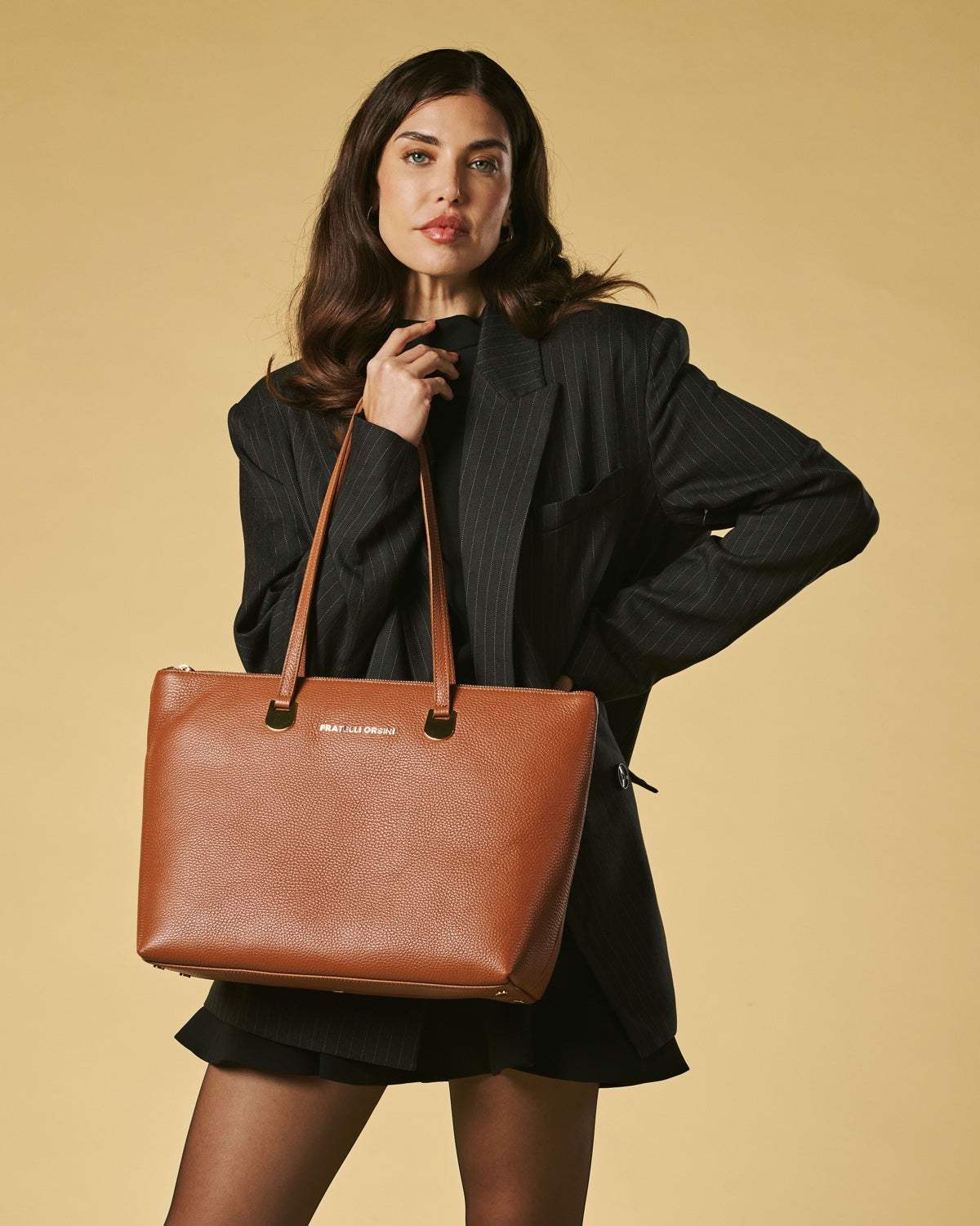 Simona (cognac) - Italian calf leather women's shoulder bag