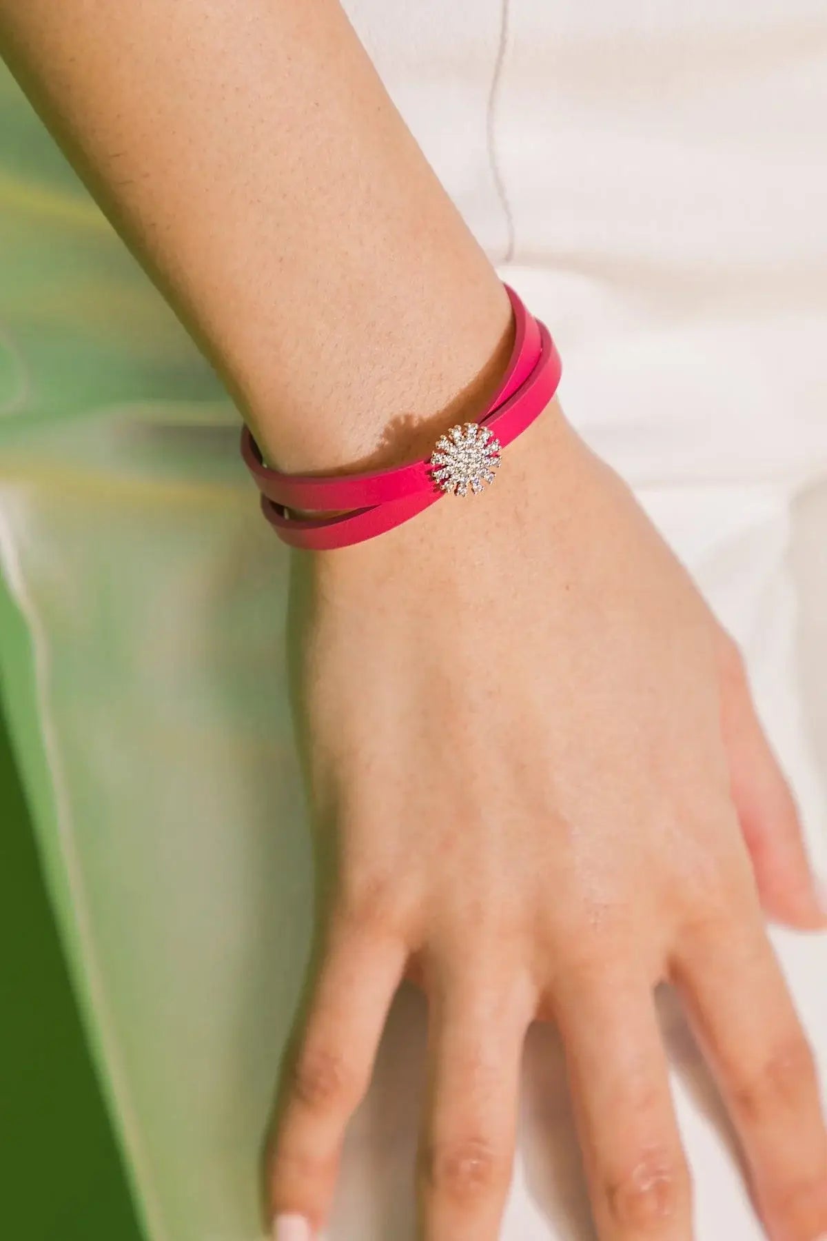 THE DAISY NEVER TAKE OFF BRACELET - Flying Tomato - Flyclothing LLC