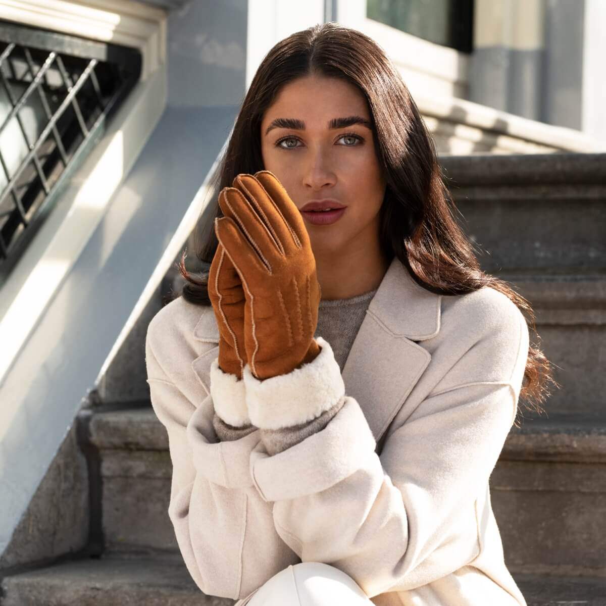 Sydney (camel) – Suede leather gloves with luxurious sheep fur lining - Leather Gloves Online - Flyclothing LLC