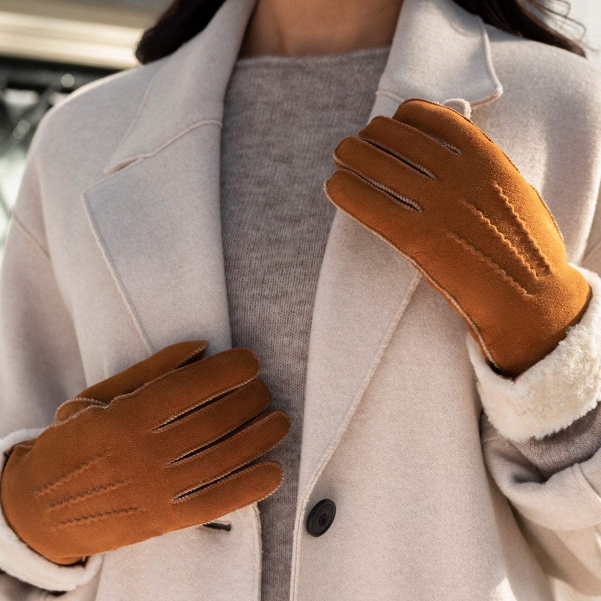 Sydney (camel) – Suede leather gloves with luxurious sheep fur lining - Leather Gloves Online - Flyclothing LLC