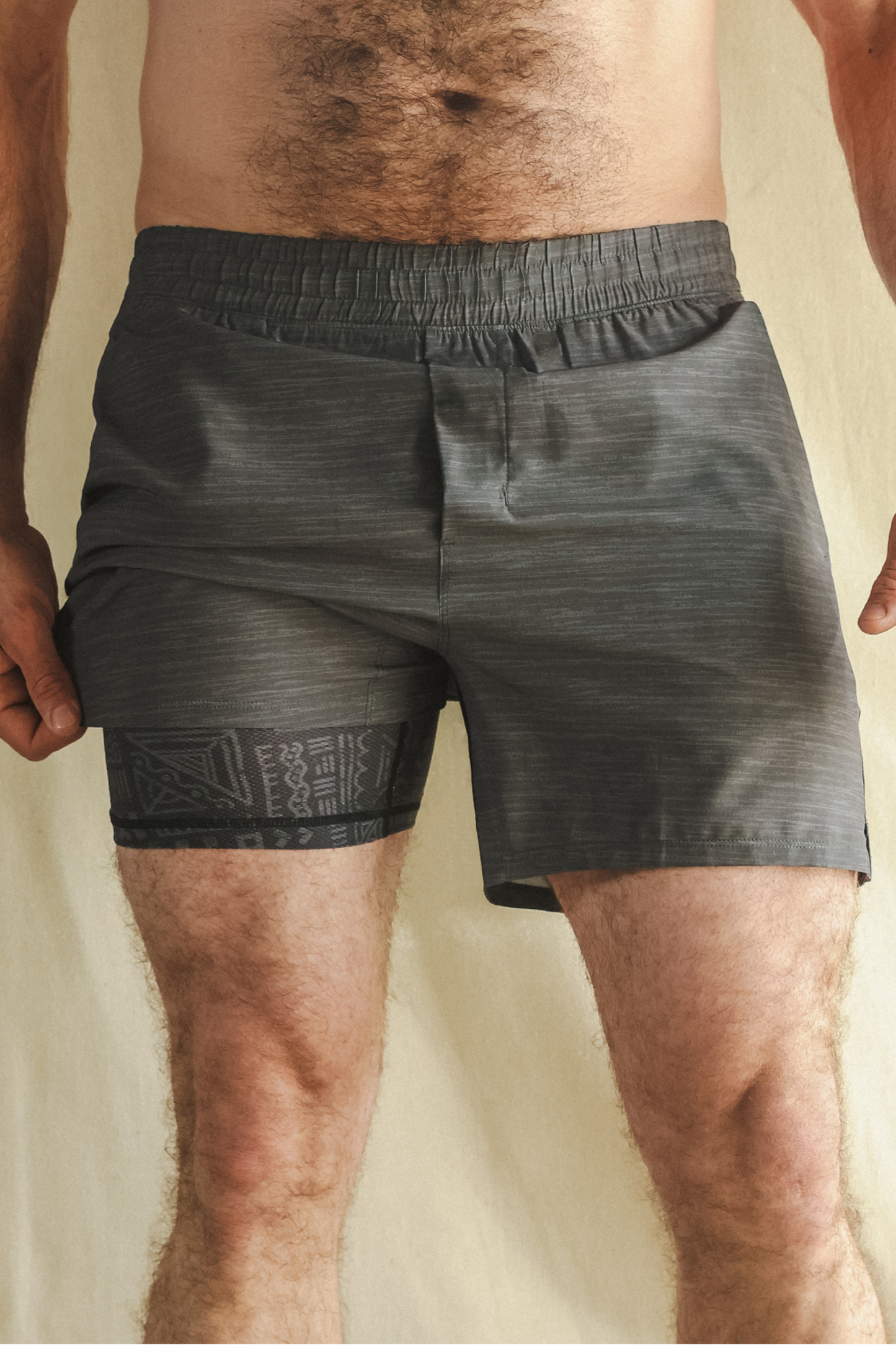 The Tribal Council | Grey Tonal Island Block Ball Hammock® 5 Inch Athletic Shorts