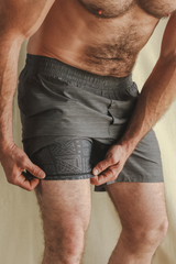 The Tribal Council | Grey Tonal Island Block Ball Hammock® 5 Inch Athletic Shorts