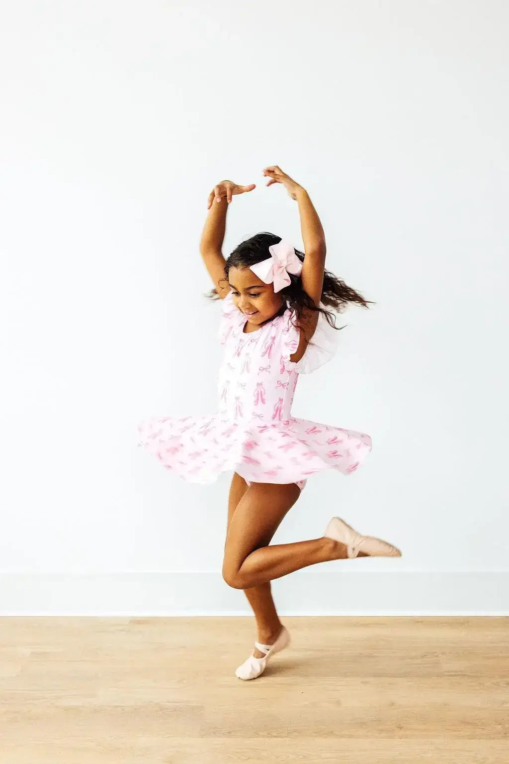 Twirling en Pointe S/S Twirl Leotard - Mila & Rose ® - Flyclothing LLC