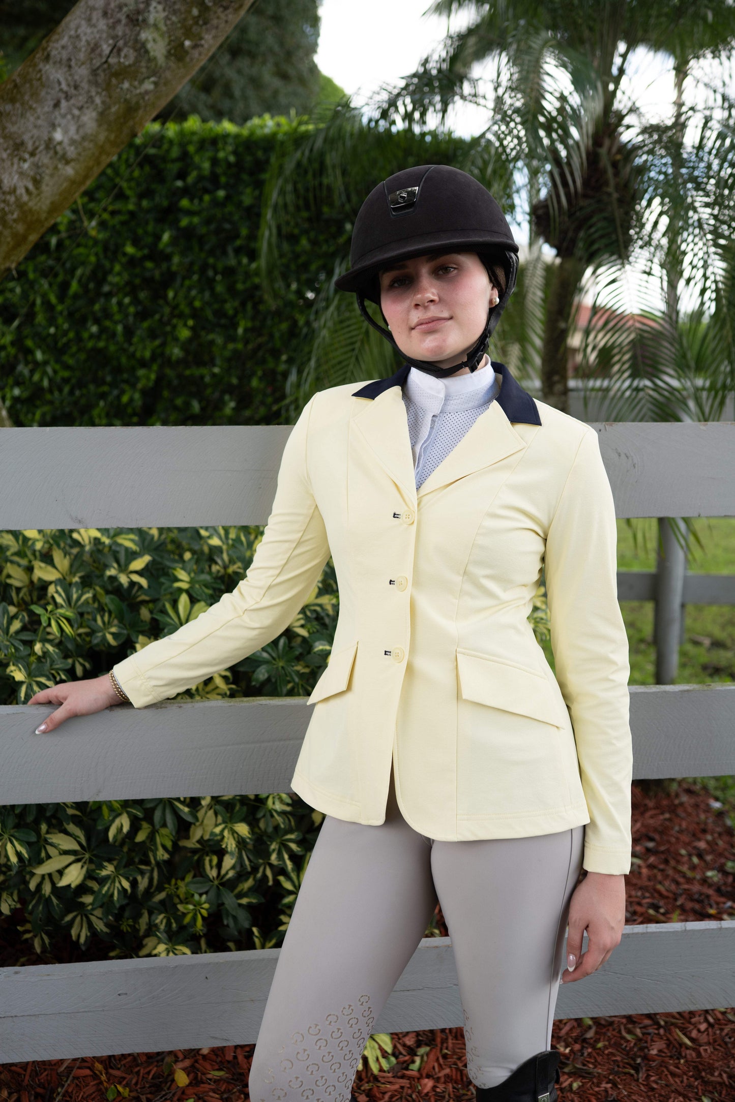 Grand Prix Ladies EQJ 3 Button Show Coat, Butter with Navy Collar - Huntley Equestrian - Flyclothing LLC