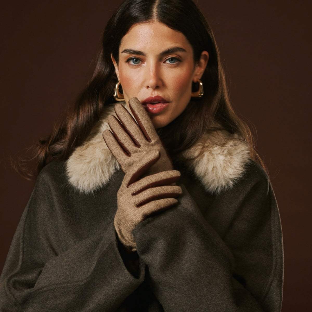 Violetta (brown) - Italian tweed women's gloves with touchscreen capability and adjustable snap button