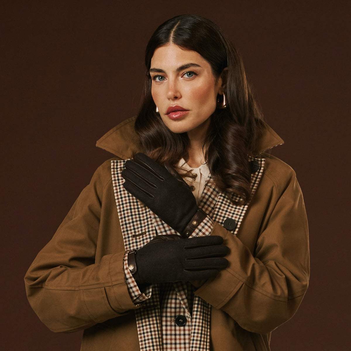Violetta (dark brown) - Italian tweed women's gloves with touchscreen capability and adjustable snap button