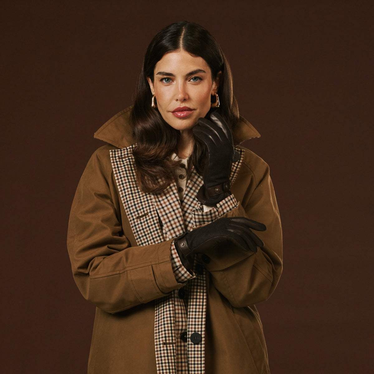 Violetta (dark brown) - Italian tweed women's gloves with touchscreen capability and adjustable snap button