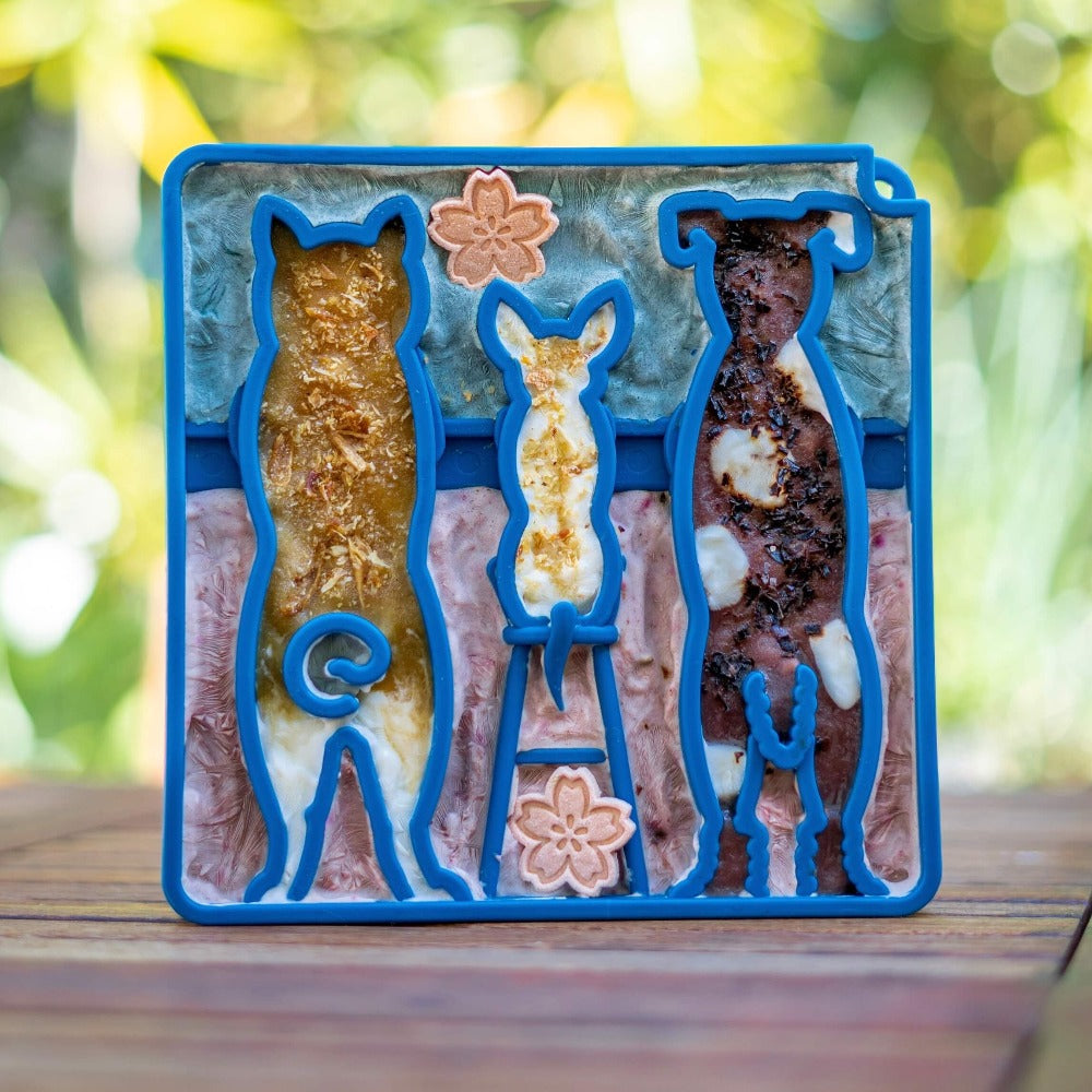 Waiting Dogs eTray - Shallow Slow Feeder Bowl for Enrichment | USA Made - SodaPup/True Dogs, LLC - Flyclothing LLC