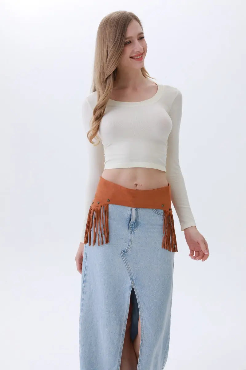 Boho Punk Corset Belt – Fringe & Studded Statement✨