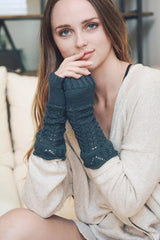 Texting-Friendly Arm Warmers – Trendy Winter Essentials ❄️📱