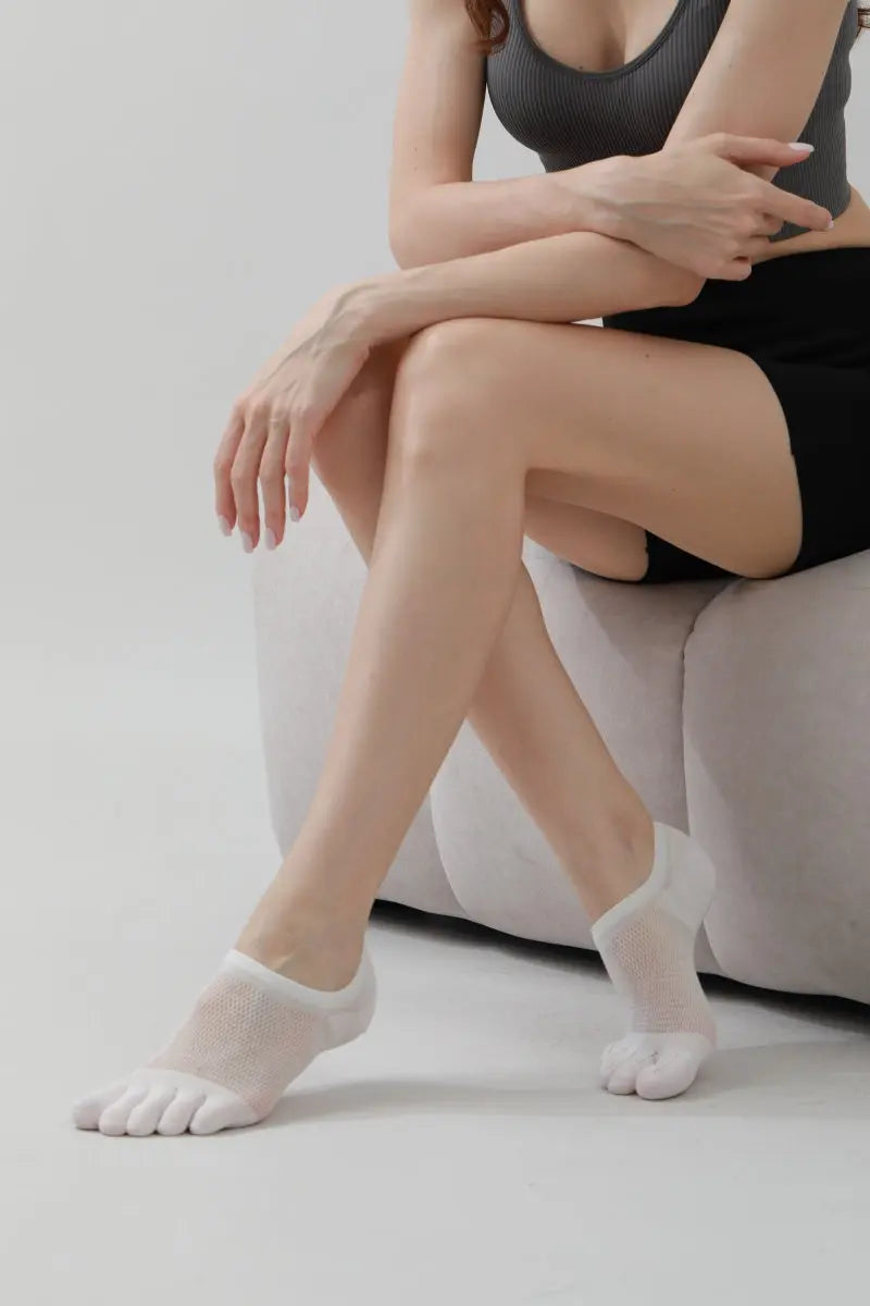 Barefoot Feel Toe Socks – Solid Color Full Coverage 🧦✨