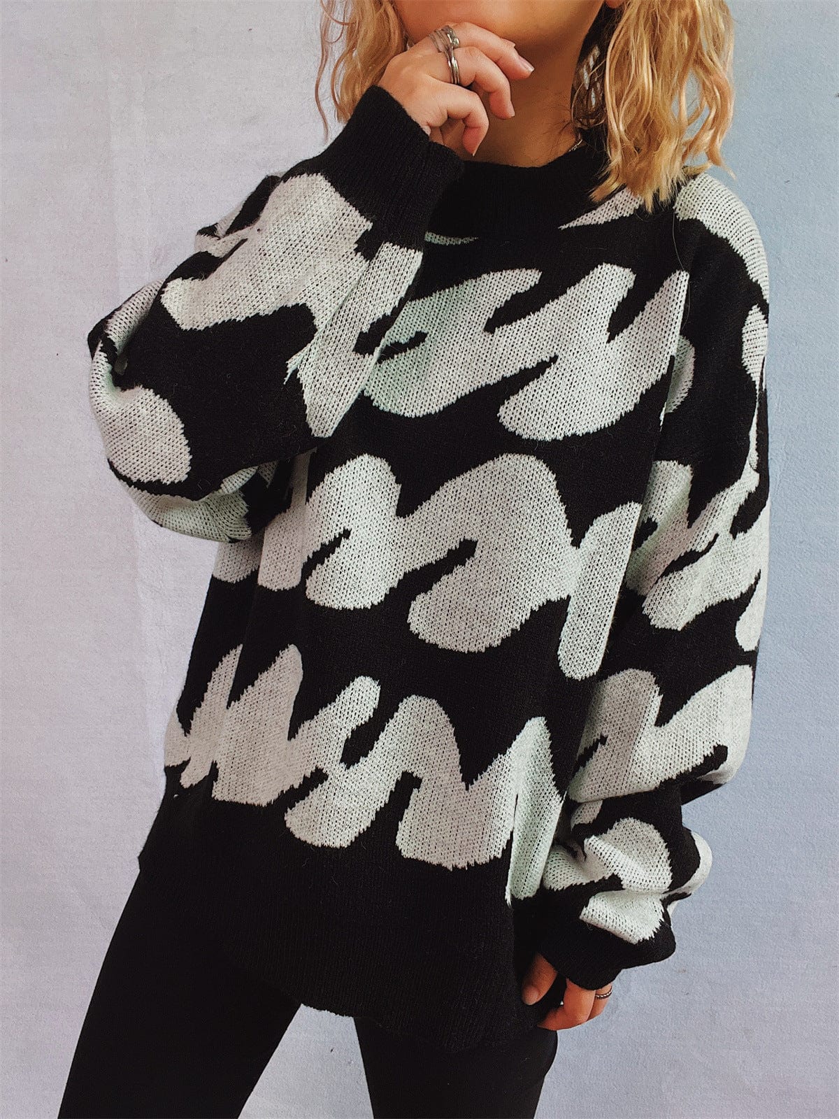 Contrast Round Neck Long Sleeve Sweater - Trendsi