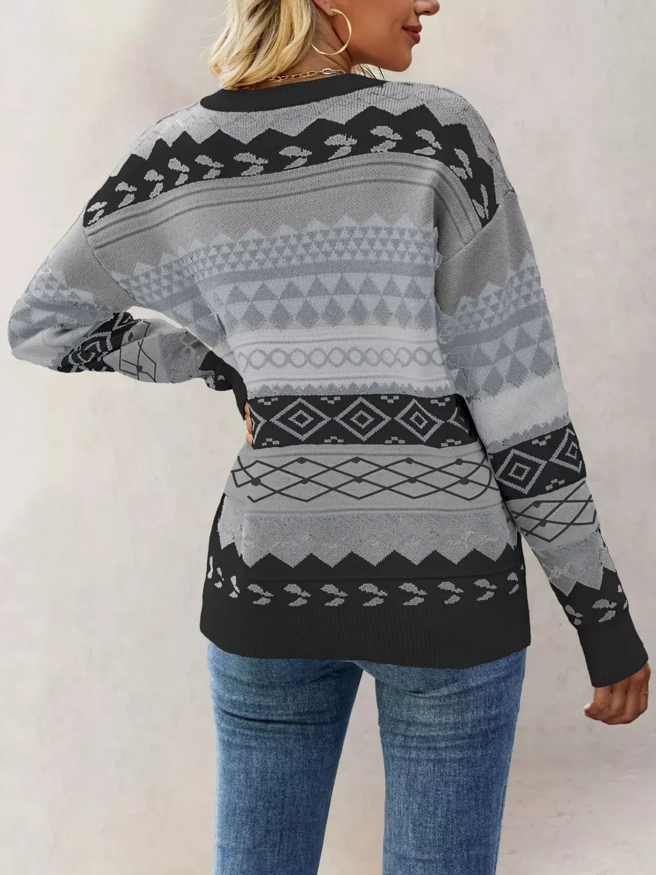 Geometric Pattern Round Neck Sweater - Trendsi - Flyclothing LLC