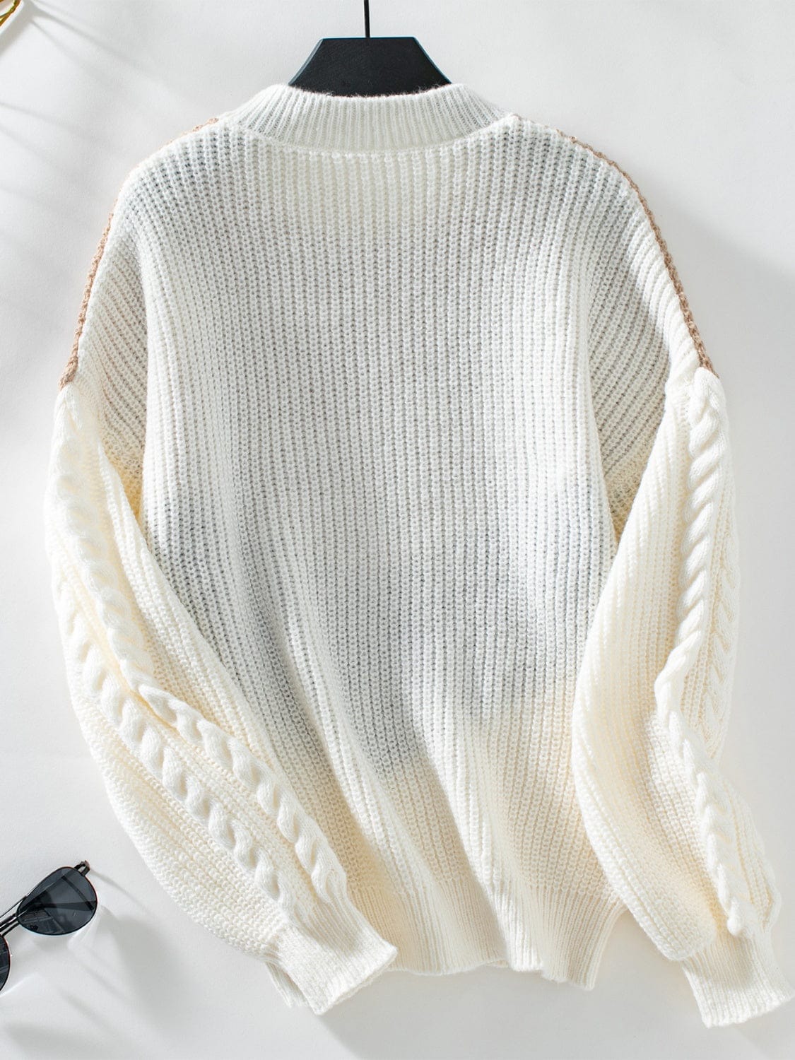 Contrast Round Neck Long Sleeve Sweater - Trendsi