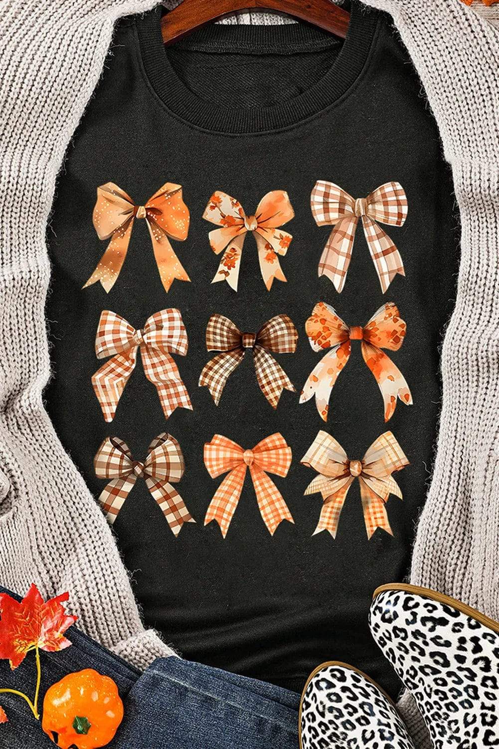 Bow Graphic Round Neck Long Sleeve Sweatshirt - Trendsi - Flyclothing LLC