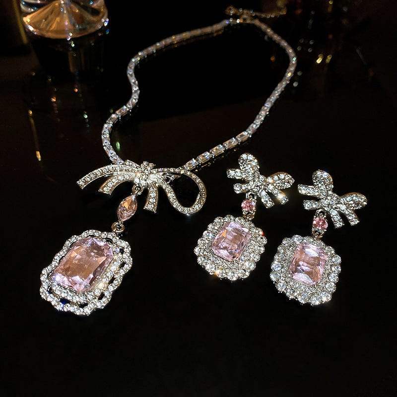 Alloy Crystal Geometric Pendant Necklace - Trendsi - Flyclothing LLC