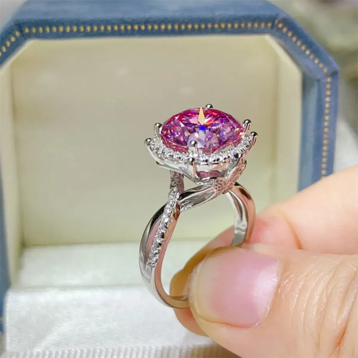 5 Carat Moissanite Halo Engagement Ring - Trendsi - Flyclothing LLC