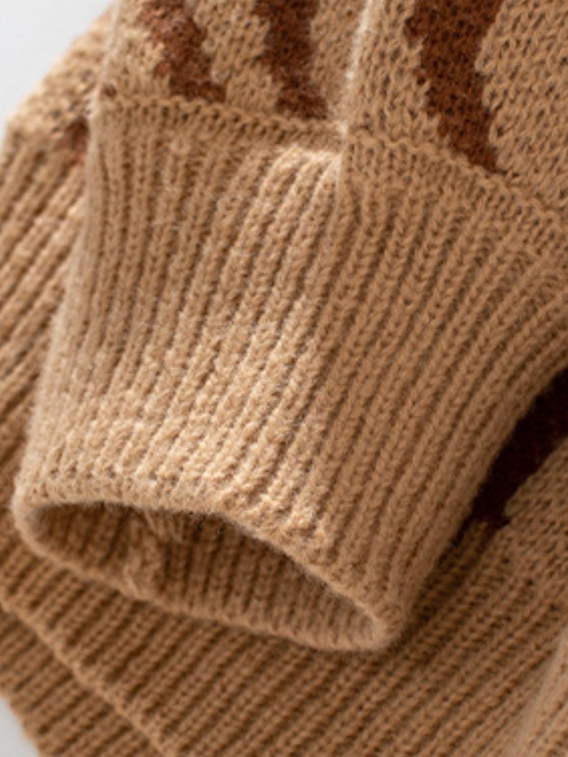 Geometric Round Neck Long Sleeve Sweater - Trendsi