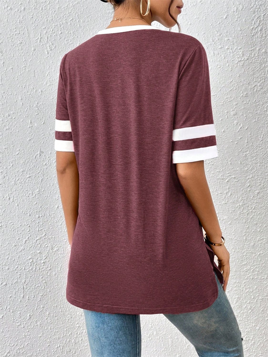 Contrast Trim V-Neck Short Sleeve T-Shirt - Trendsi