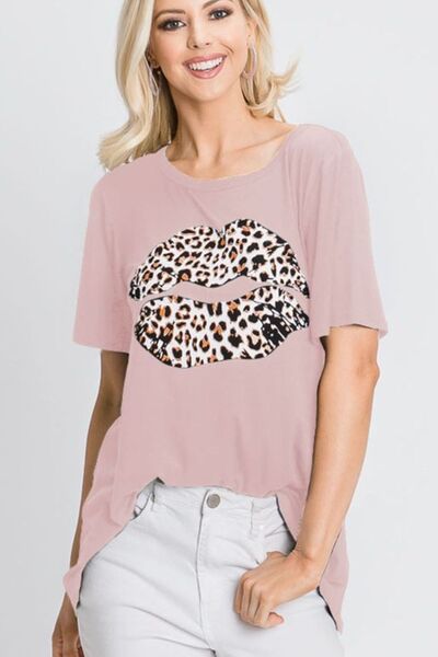 Heimish Full Size Leopard Lip Round Neck Short Sleeve T-Shirt Plus Size - Trendsi