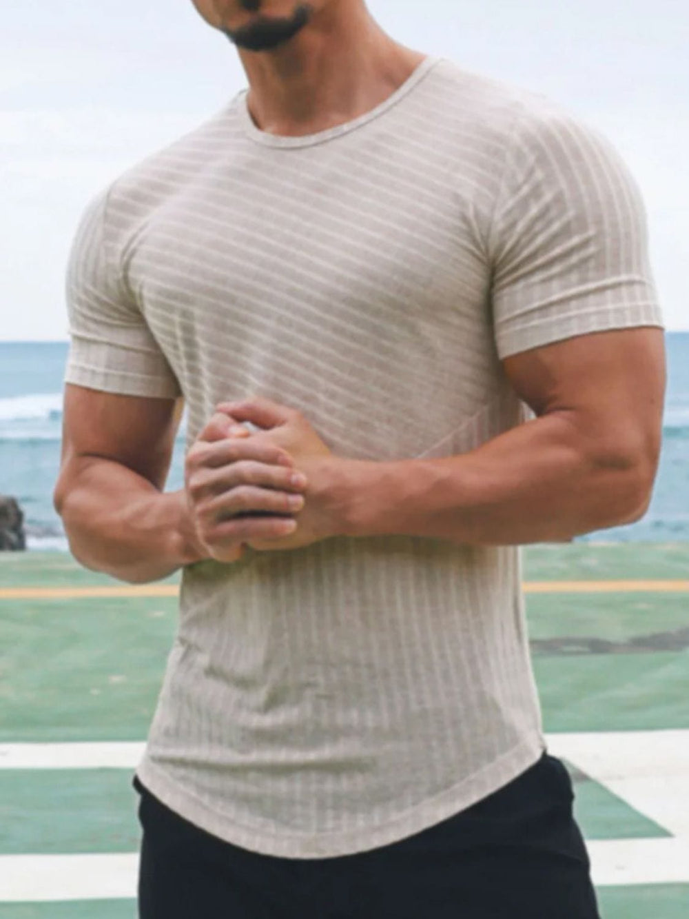 Men's Round Neck Short Sleeve Striped T-Shirt - Trendsi