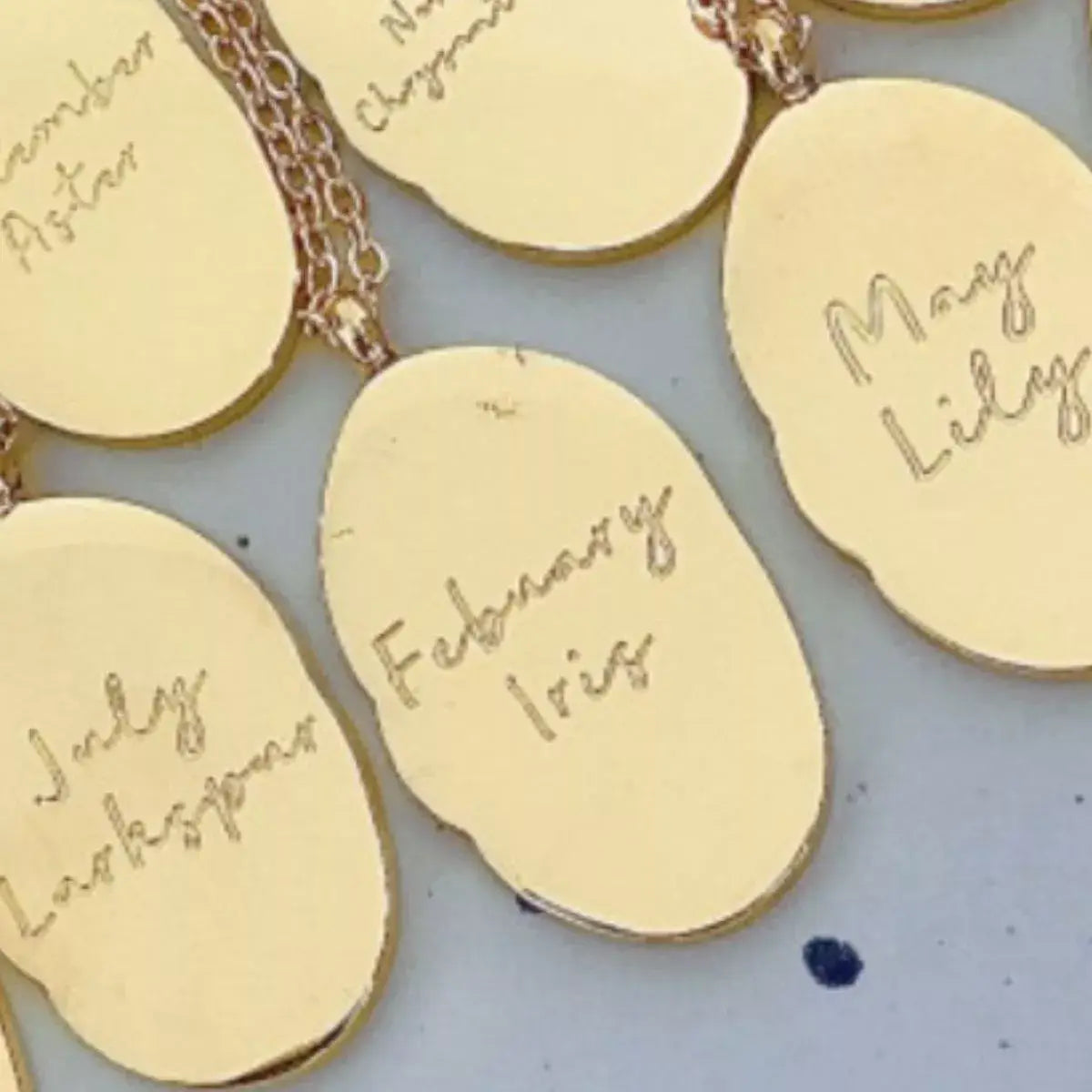 18K Gold-Plated Engraved Pendant Necklace - Trendsi - Flyclothing LLC