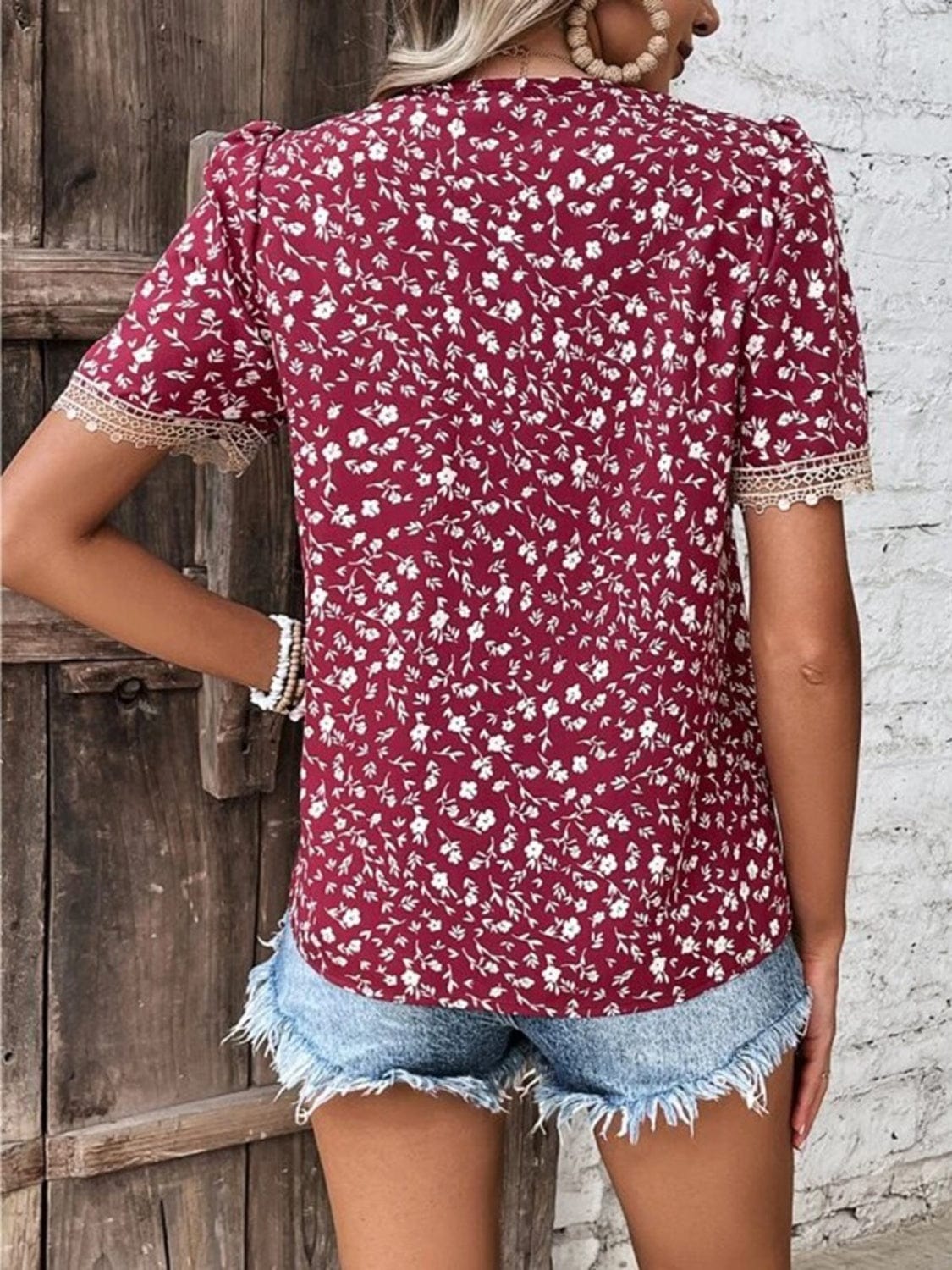 Full Size Printed V-Neck Short Sleeve Blouse - Trendsi