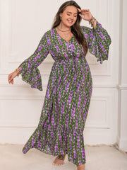 Plus Size Printed V-Neck Long Sleeve Maxi Dress - Trendsi