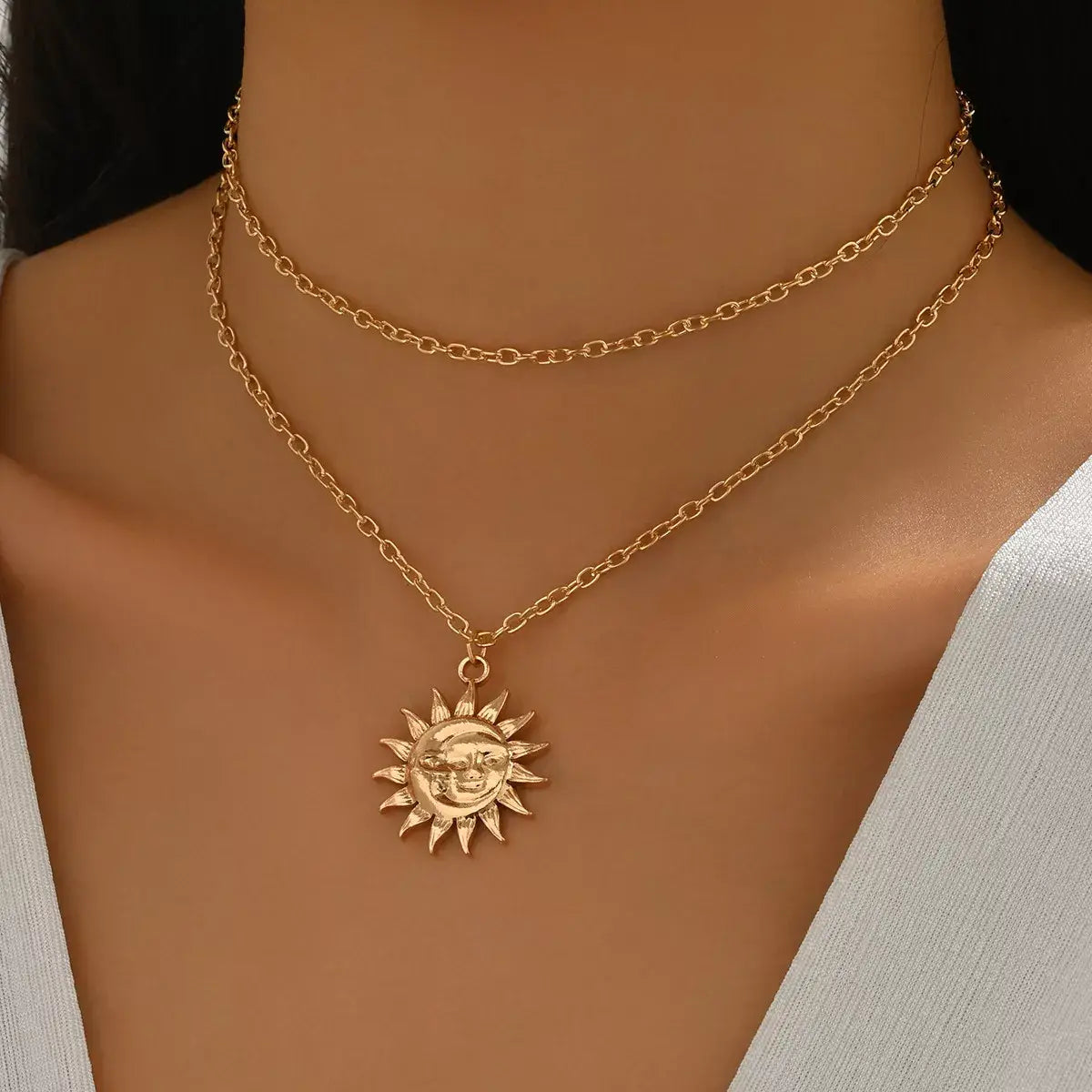 18K Gold-Plated Sunburst Pendant Necklace - Trendsi - Flyclothing LLC