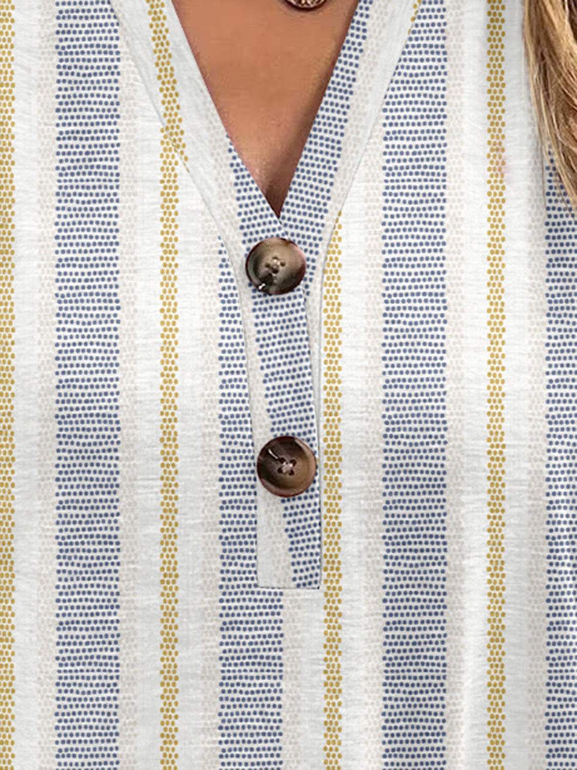 Full Size Printed Notched Short Sleeve Blouse - Trendsi - Flyclothing LLC