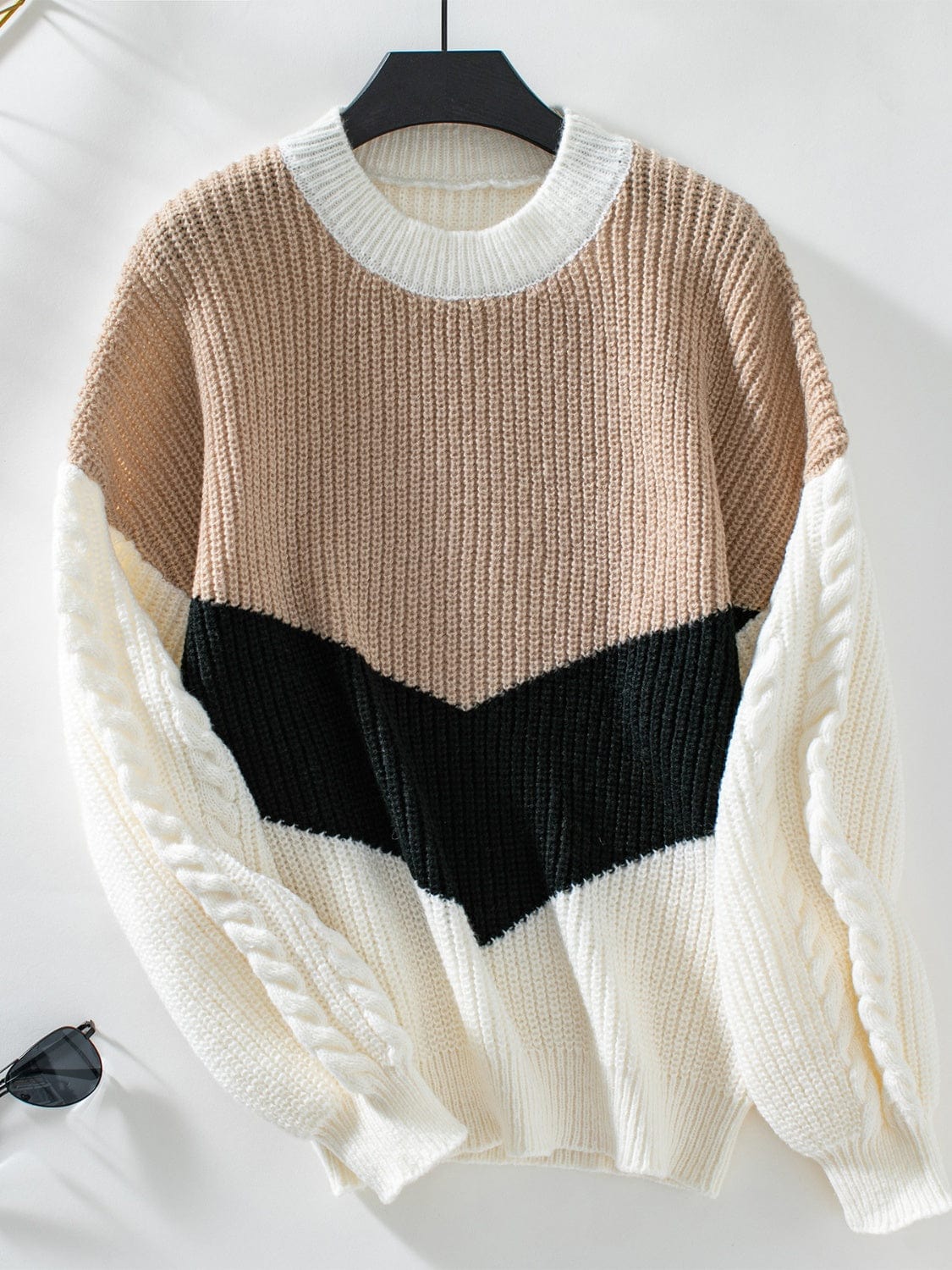 Contrast Round Neck Long Sleeve Sweater - Trendsi