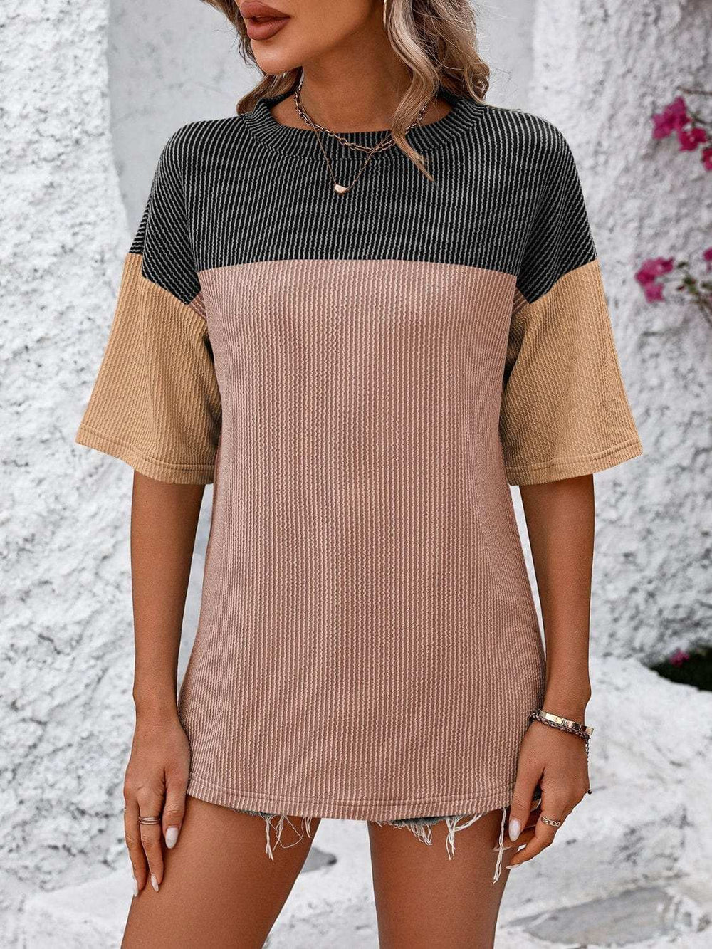 Color Block Round Neck Half Sleeve T-Shirt - Trendsi - Flyclothing LLC