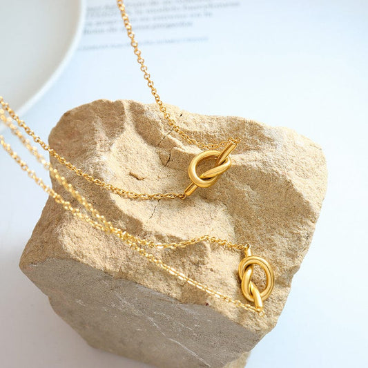 18K Gold-Plated Titanium Steel Knot Necklace - Trendsi
