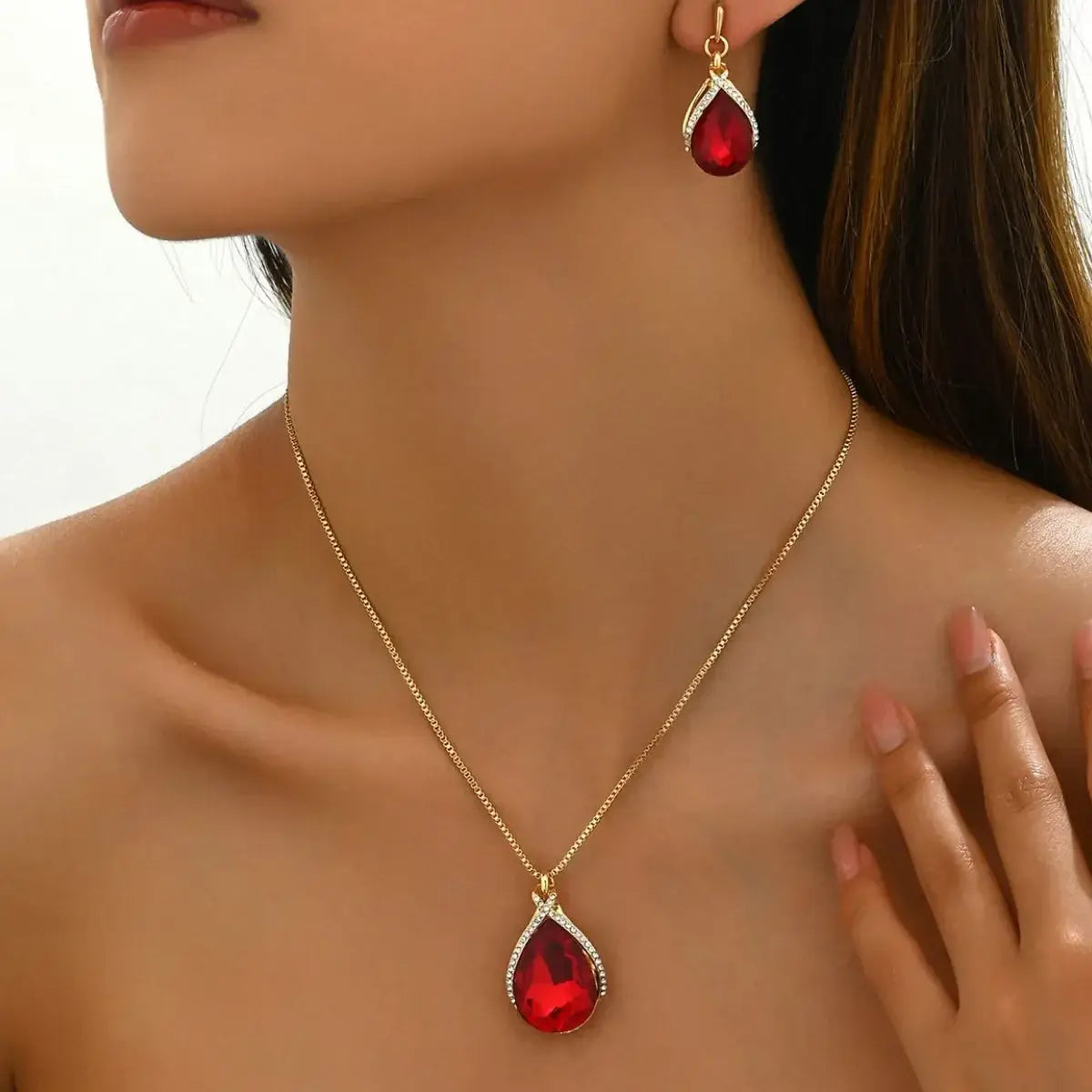 18K Gold-Plated Rhinestone Teardrop Necklace and Earrings Jewelry Set - Trendsi - Flyclothing LLC