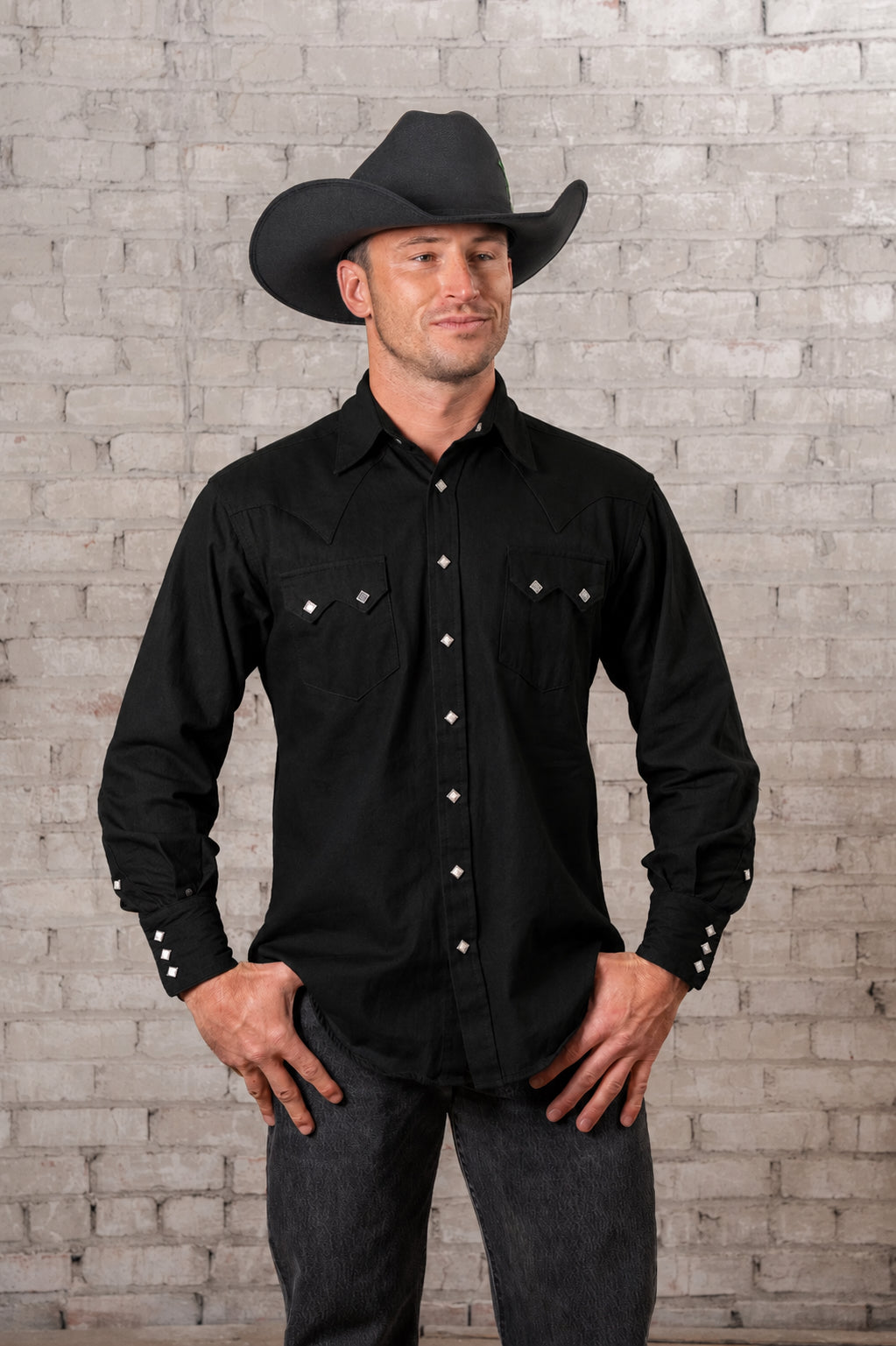 Rockmount Ranch Wear Men's Slim Fit Black Cotton Blend Western Shirt - Rockmount Clothing - Flyclothing LLC