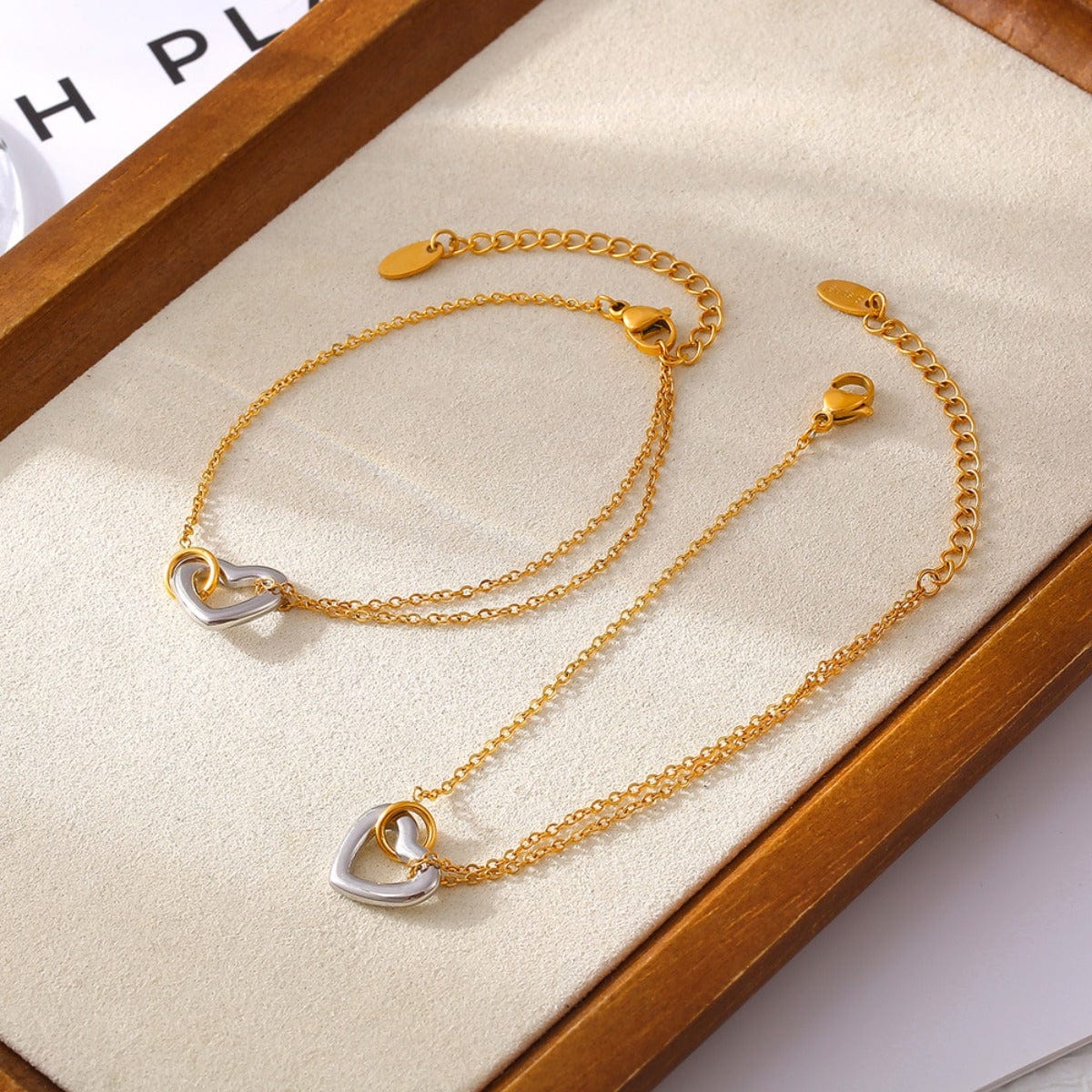 18K Gold-Plated Heart Bracelet - Trendsi