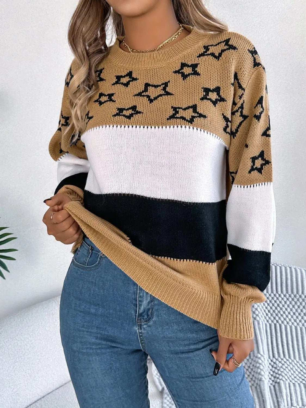 Star Contrast Round Neck Sweater - Trendsi - Flyclothing LLC
