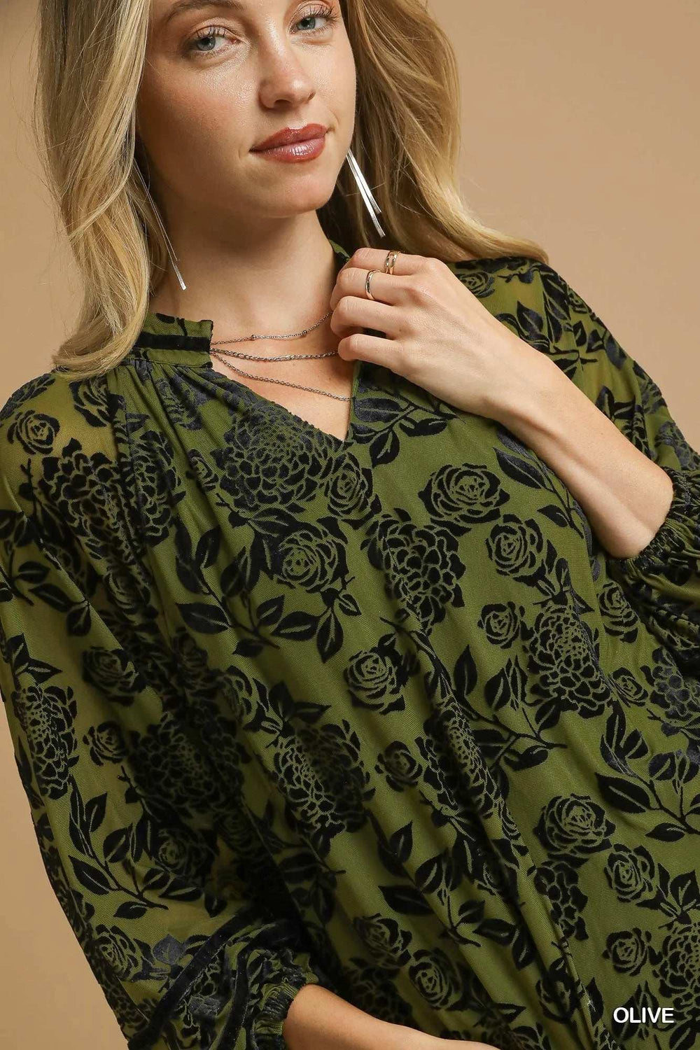 Umgee Full Size Floral Velvet Blouse with Balloon Sleeves Plus Size - Trendsi - Flyclothing LLC