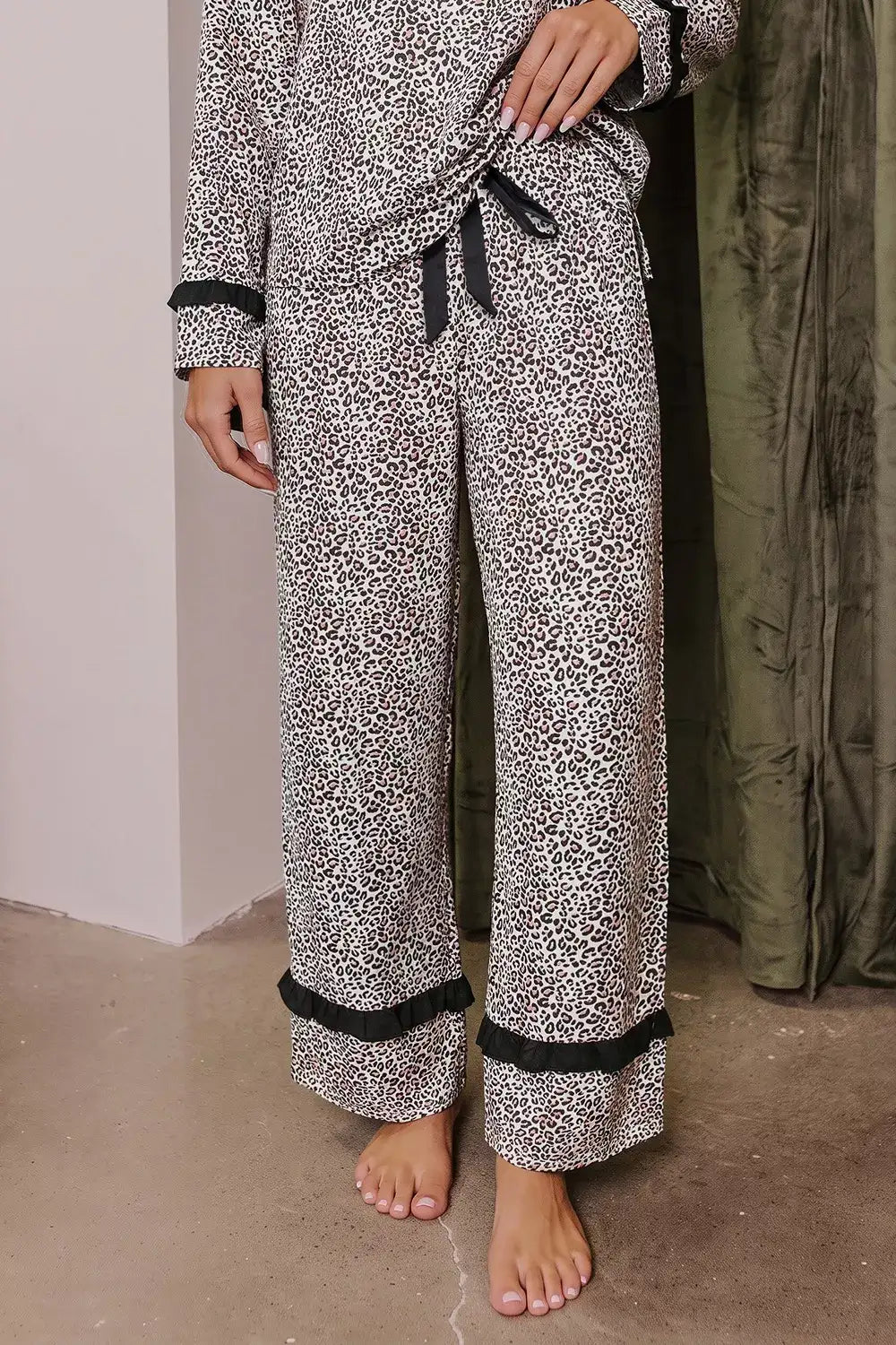Leopard Print Bow Knot Patchwork Long Sleeve Lounge Set - Trendsi - Flyclothing LLC