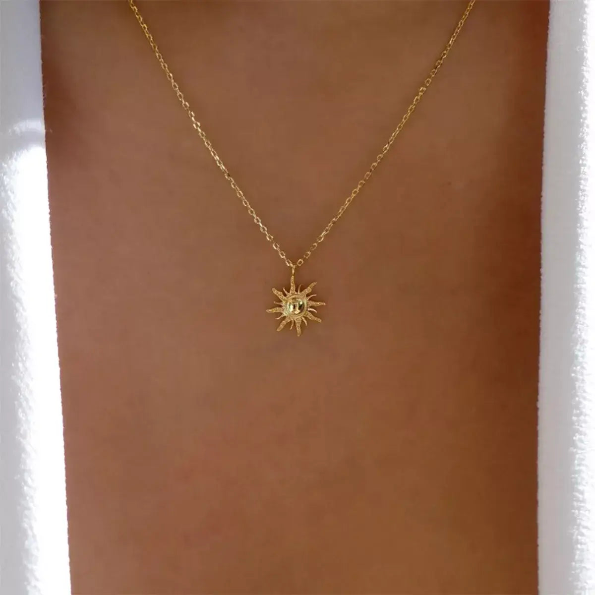 Sunburst Pendant Necklace - Trendsi - Flyclothing LLC