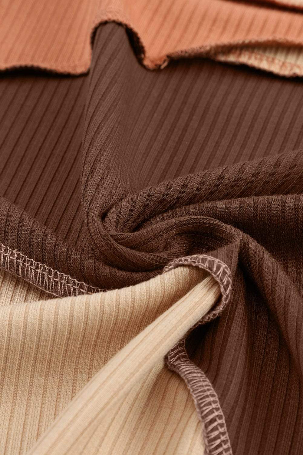 Exposed Seam Contrast Round Neck Long Sleeve T-Shirt - Trendsi - Flyclothing LLC