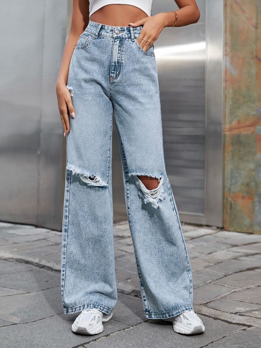 Distressed Wide Leg Jeans with Pockets - Trendsi
