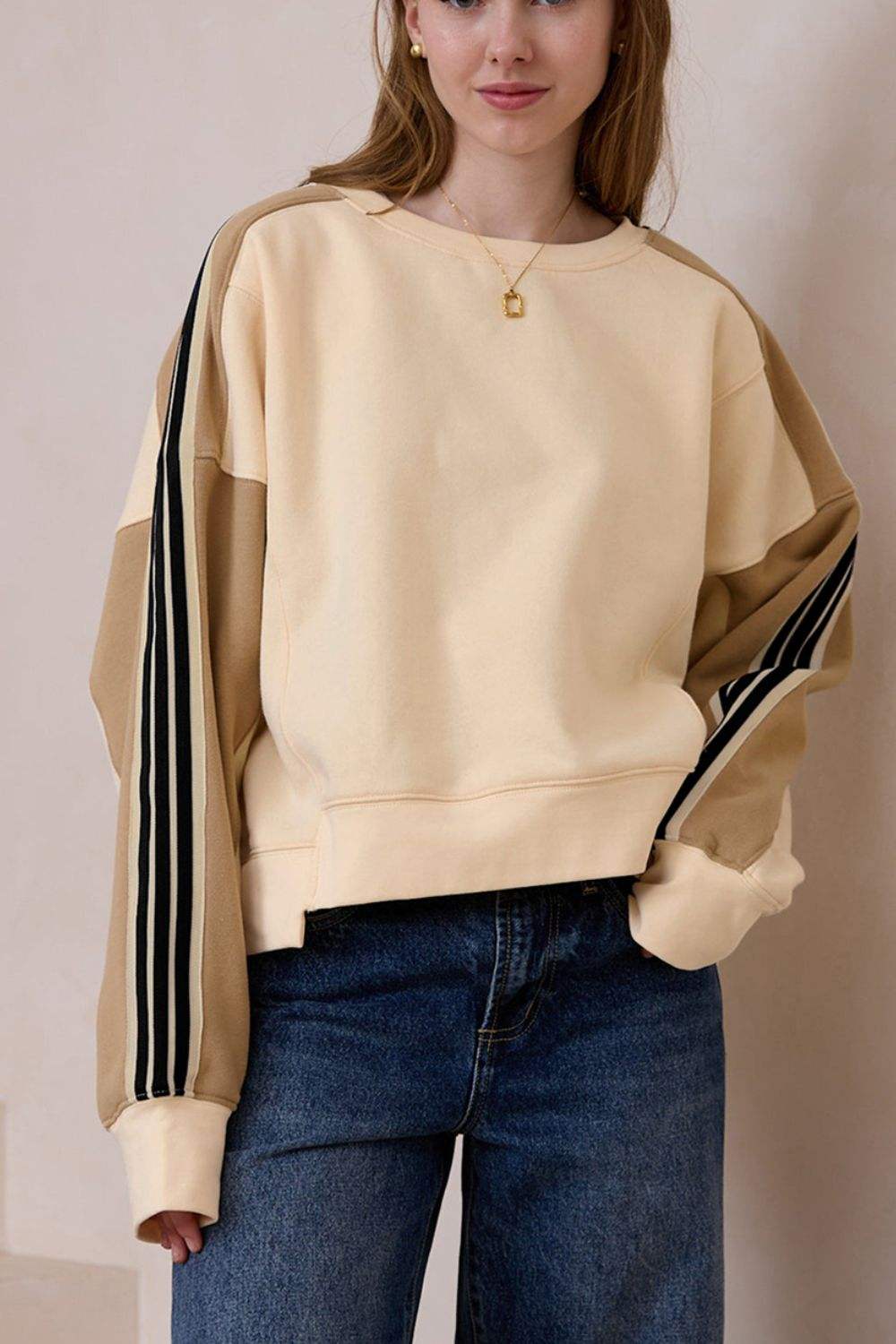 Contrast Round Neck Long Sleeve Sweatshirt - Trendsi - Flyclothing LLC