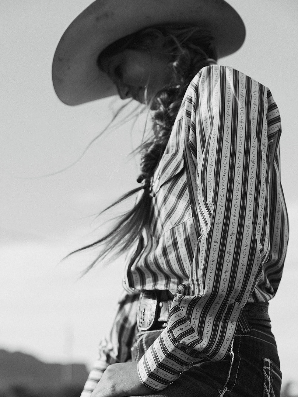 Women's Cowboygirl Horseshoe Cowboy Blue Stripe Print Granddaddy Snap Shirt