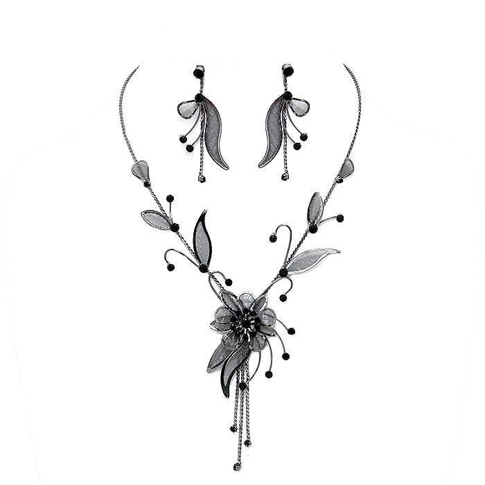 Crystal Rhinestone Metal Mesh Flower Necklace - Madeline Love - Flyclothing LLC