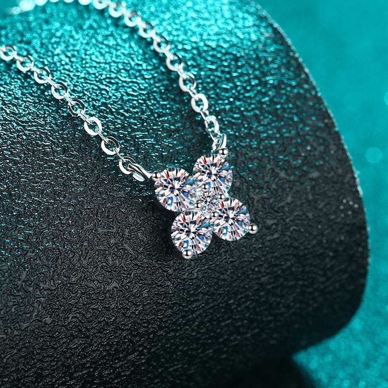 1.26 Carat Moissanite 925 Sterling Silver Geometric Shape Pendant Necklace - Trendsi - Flyclothing LLC