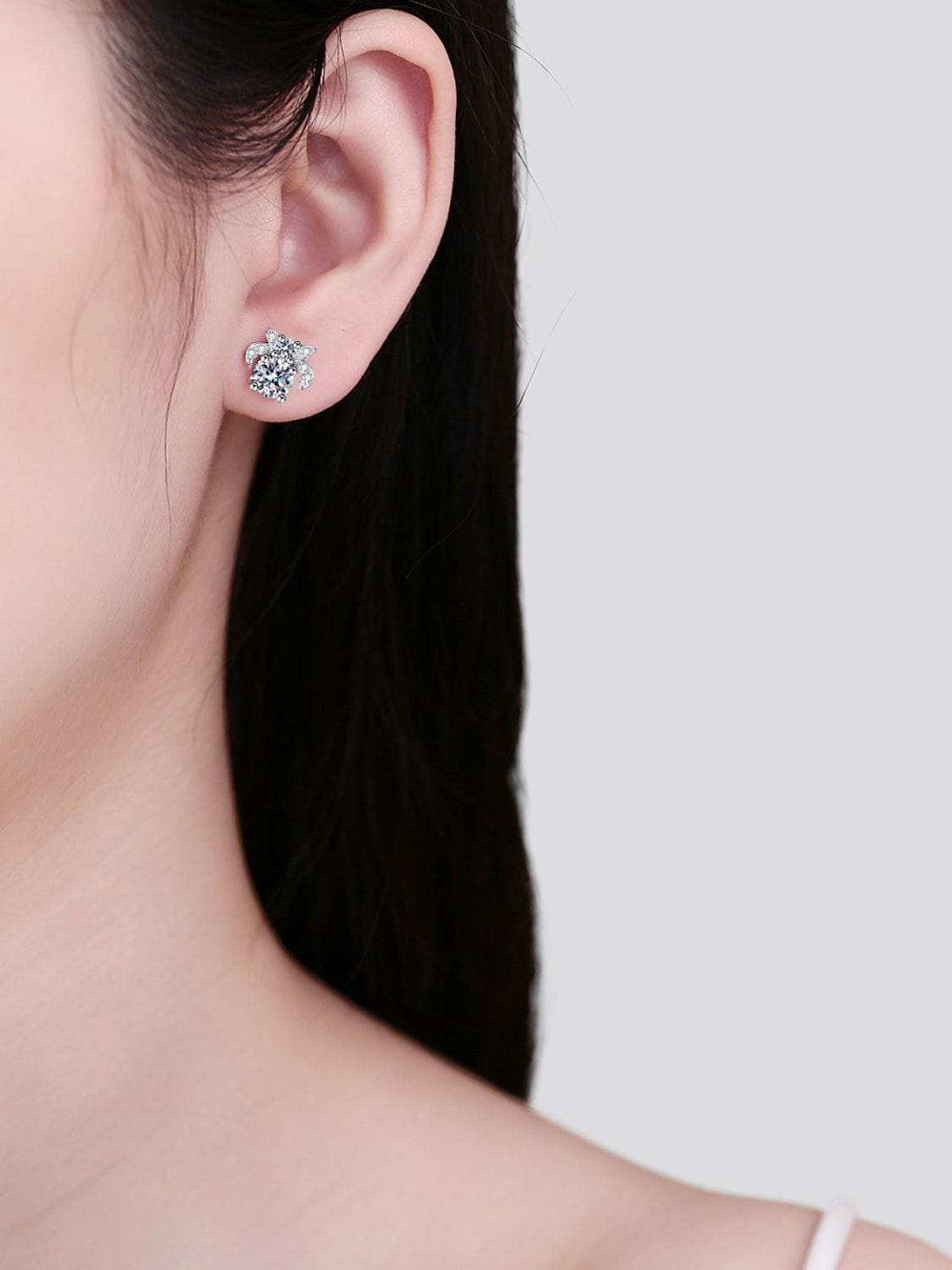 1 Carat Moissanite 925 Sterling Silver Stud Earrings - Trendsi - Flyclothing LLC